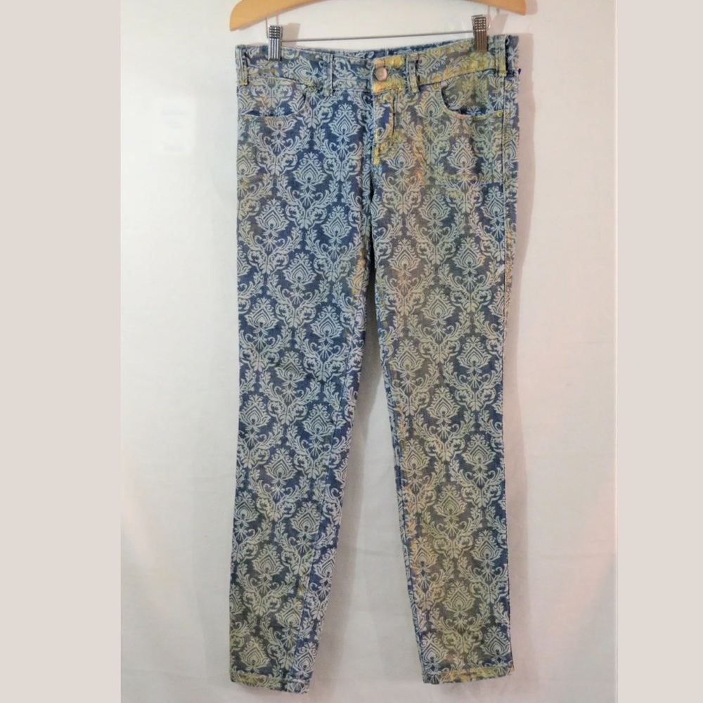 Free People Blue Gold Paisley Print Jeans Size 26
